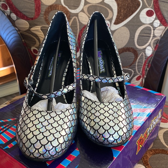Brand new MERMAID SHOES - Picture 3 of 9